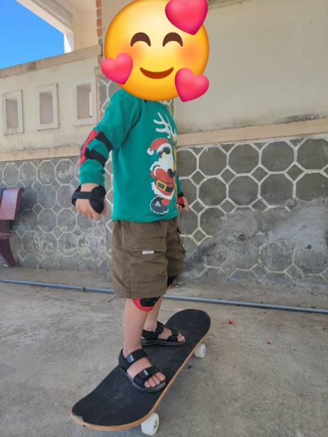 Ván khá ổn. Không để ý kích thước nên quá to so với em bé.