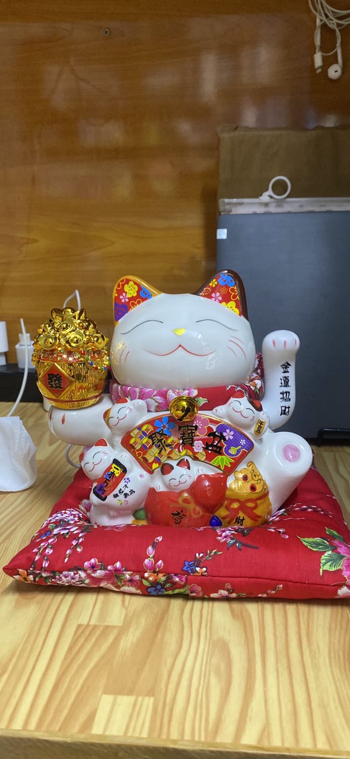 Mèo rất đẹp, ko trầy xước, shop đóng gói kĩ càng. Siêu ưng luôn ạ! Mèo rất đẹp, ko trầy xước, shop đóng gói kĩ càng. Siêu ưng luôn ạ!