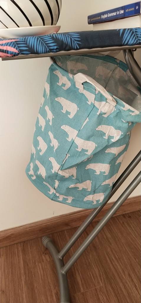 Xấu tệ, mình đặt màu vàng, lại giao cho mình cái màu này