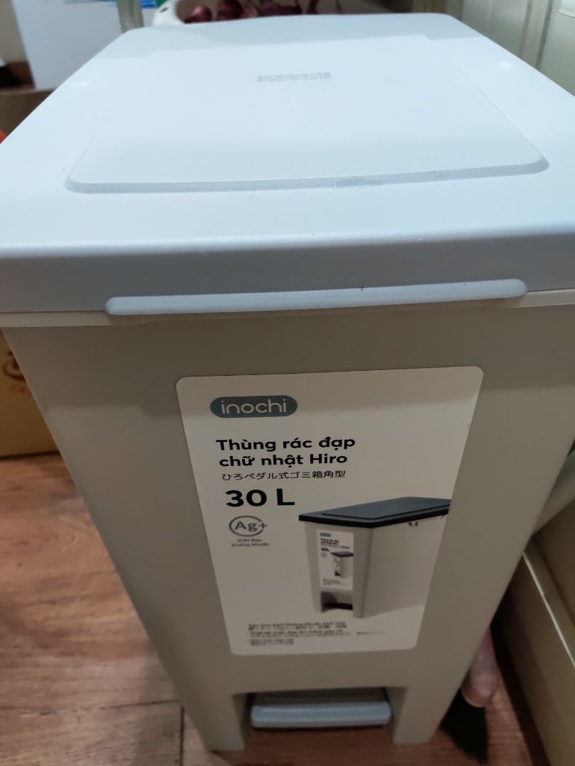 Túi rác mỏng, có quai xách dễ buôcn và vệ sinh. loại này 25l thì dùng gần vừa với dòng inochi 30l.