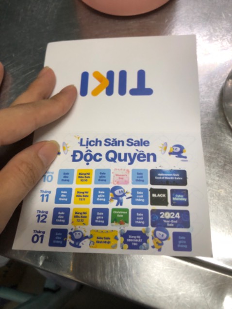 Thơm ngon béo dễ uống m uống thử thấy thơm hương vani, mua hàng tiki rất yên tâm mà nhận hàng cực kì lẹ đặt hum trc hum sau có r mà giá cả bình ổn .. m khen nhìu quá mong giá sữa bình ổn chứ khen sữa hay tăng mỗi lần m mua xong mấy hum sau sữa tăng hok thì hết hàng bùn gê thậm chí ra siêu thị mua bth hàng còn mà mua cái mấy hum sau đứt hàng 😭Tiki cám ơn m , m cũng cám ơn đội ngũ Tiki ạ