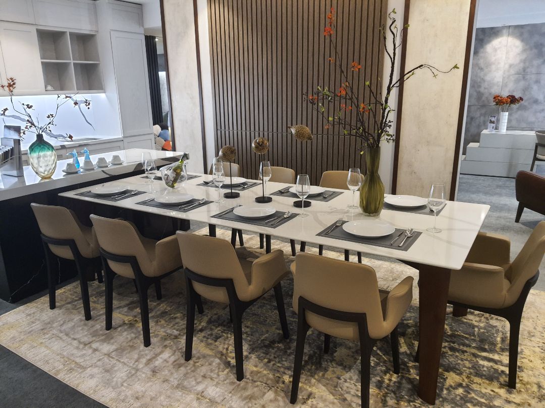 Mua dao, nĩa, muỗng ở DandiHome sản phẩm rất tốt chọn loại trắng trơn đơn giản rất hợp với bộ bàn ăn mặt đá.