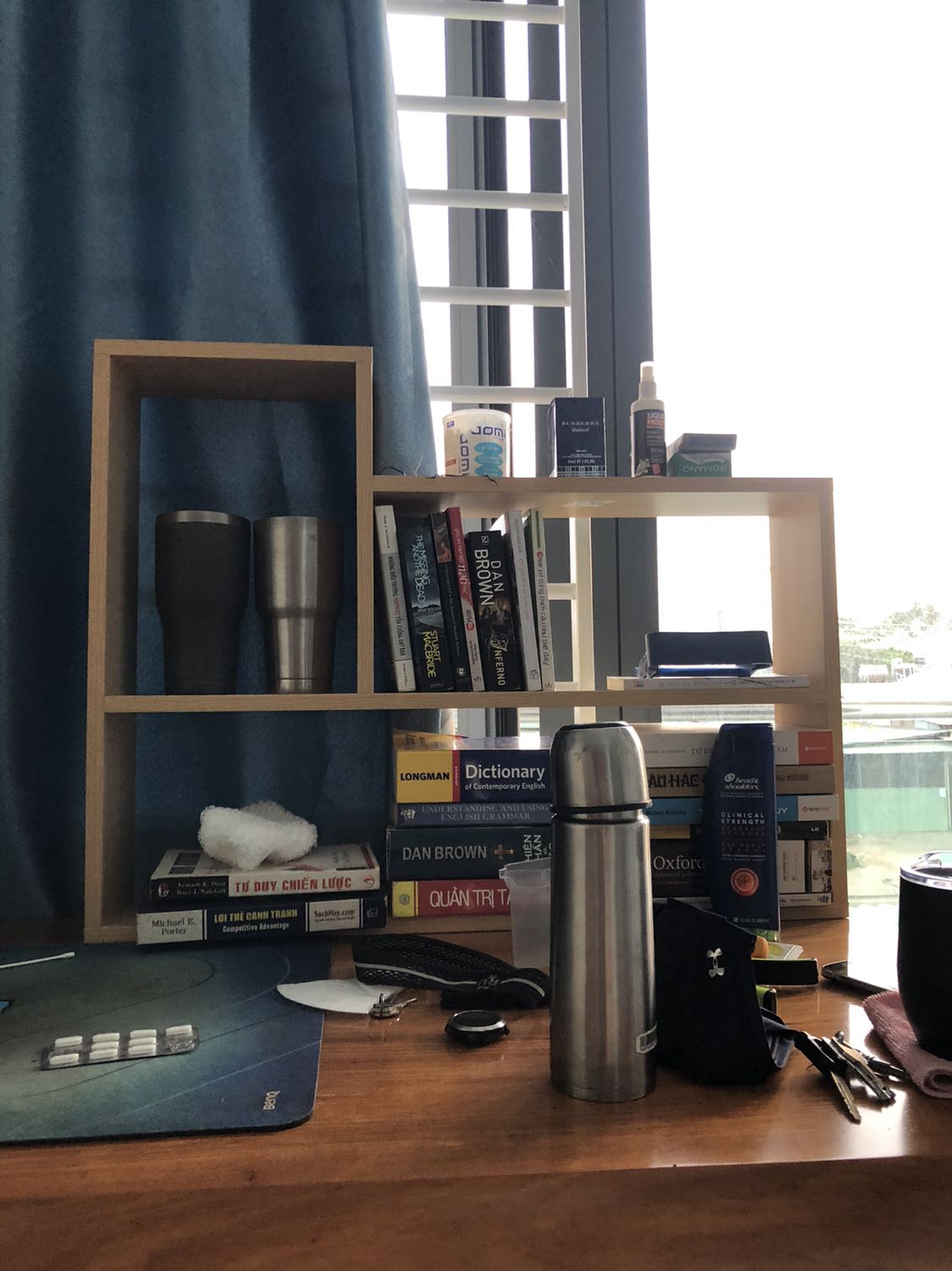 Đẹp, chắc chắn và phù hợp với túi tiền của mọi người. Lắp ráp đơn giản lắm