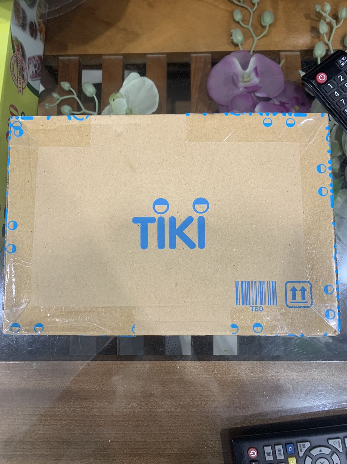 Mk chân 43 đi XXXL là hơi bị to nhé, bạn nào = size mk thì chọn XXL thôiii nhó, packaging hàng tốt, giao nhanh, khá hài lòng