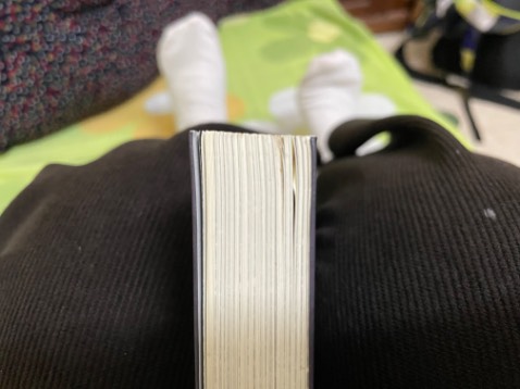 Sách chưa đọc nội dung nhưng hình thức thì 🌚
+ Sách bị bẩn góc
+ Sách bị quăn mép