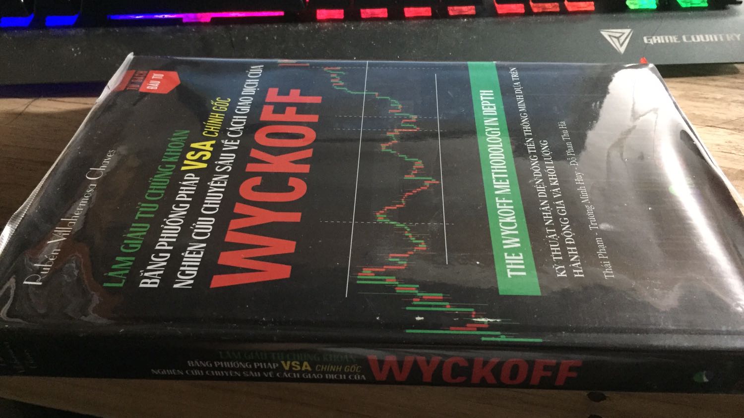 Tiki giao trễ 3 ngày so với ngày dự định giao dù mình có gói tiki now.
Sách happy live ok nhưng mình thấy bao book care không cẩn thận nên mỹ quan hơi xấu. Mong tiki bao hàng đóng gói kỹ hơn cho các đơn sách sau này.