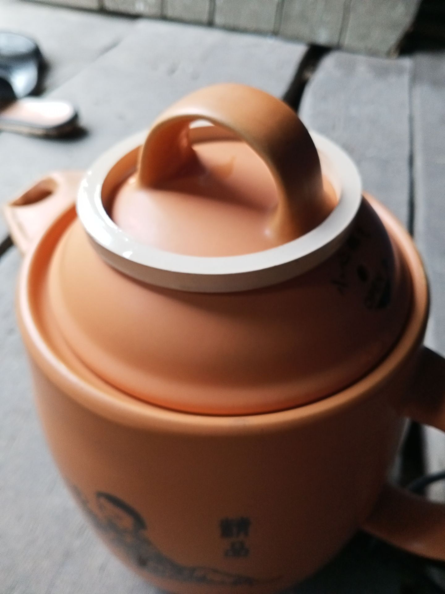 nhận được hàng rồi nhưng có một vòng sứ như vòng cổ tay, không có hướng dẫn không biết cách sử dụng ạ. shop hướng dẫn xem tác dụng cho với