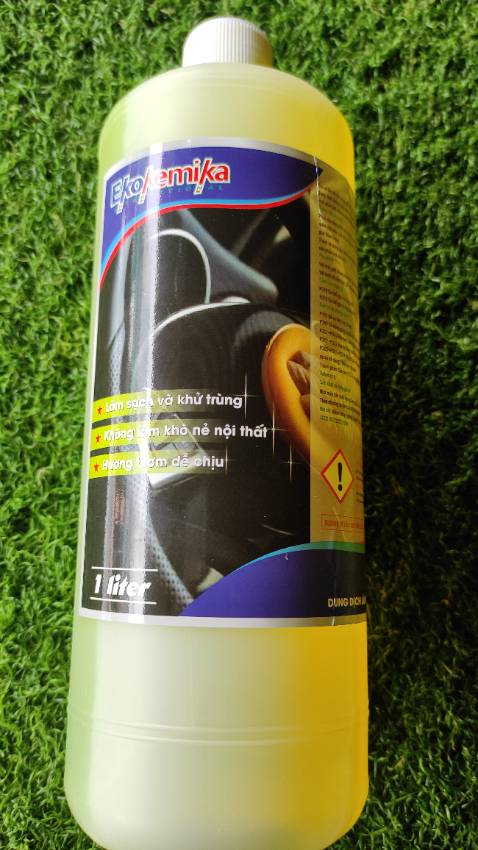 Chai 1 lít nhưng pha được 5-10 lít nếu chỉ lau da bình thường nha mọi người. Thấy tem mác cẩn