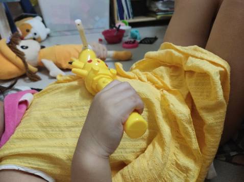 Màu vàng đẹp. Sản phẩm giống hình  Giá sau khi áp mã hợp lý. Lần đầu mua của shop khá ưng ý. Giao hàng nhanh chóng. Sẽ ủng hộ shop lần sau.......