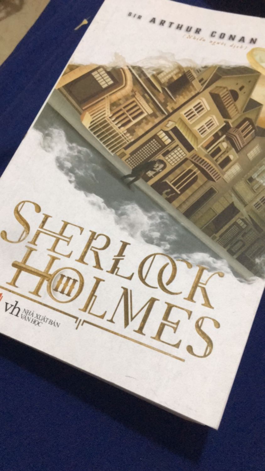 Các bạn nên mua vì có rất nhiều phương hướng giải quyết cho các kỹ năng mềm này mà ai cũng cần có