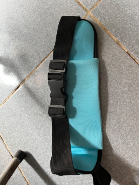 Chất liệu chấp nhận đc, khá ổn, có thể mua dc.