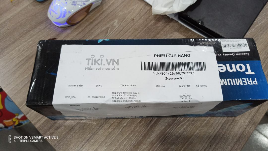 Mực in tốt. Gài hộp mực vào con 6030W hơi cứng nhưng ok hết. Hàng trong tầm giá vậy là tốt rồi. Hết mực có lẻ mua tiếp tại đây. Hàng tiki giao không chê được. Cũng cảm ơn tiki phục vụ tốt. Em giao hàng , giao ngoài giờ hành chánh. Suýt nữa ko nhận hàng hoá được. Mặc dù ghi chú giao trong giờ hành chánh. Bo luôn em 20k.