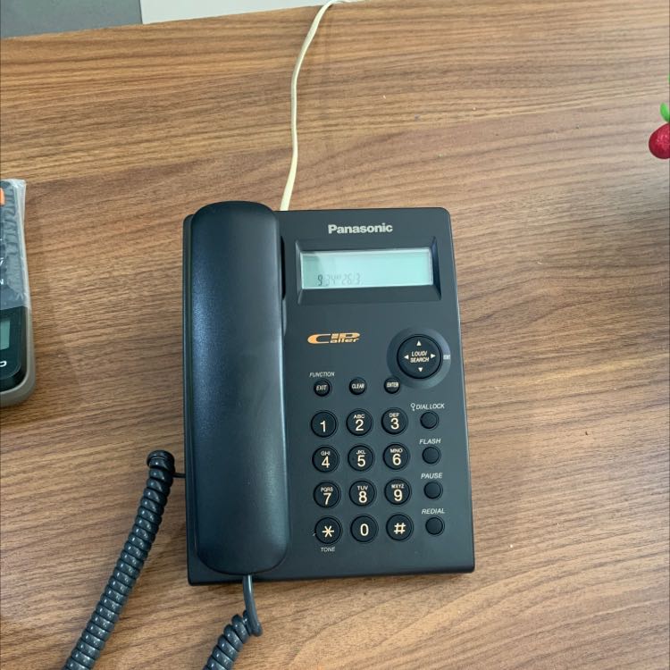 Giao hàng nhanh, đóng gói cẩn thận, điện thoại đẹp chất lượng, shop phục vụ tuyệt vời, phản hồi nhanh, hỗ trợ tận tình