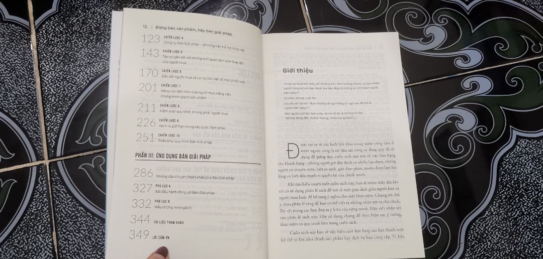 Nếu bạn đang gặp vấn đề trong việc bán hàng của mình, hãy đọc nó. Bạn sẽ có được những thông tin hữu ích, đâu đó các vấn đề bạn đang gặp phải, thay đổi tư duy, thay đổi cách làm biết đâu doanh số của bạn sẽ tăng lên!
