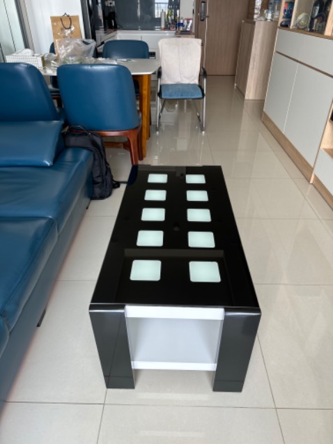 Giao đúng hẹn, đúng mẫu mã, bàn cứng cáp.