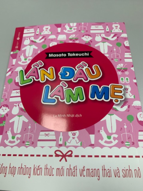 Shop đóng gói sách cẩn thận, sách đẹp.