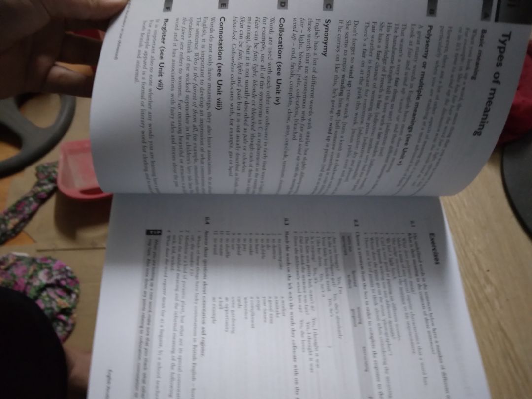 sách hay và bổ ích cho bạn nào tham khảo và học nâng cao nghe, sách có phần nội dung như trường cambrid nổi tiếng bên anh. Rất hữu dụng cho bạn nào cần mua