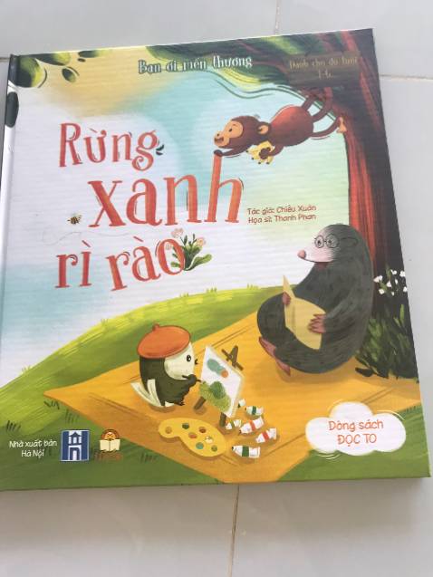 Sách bao bì đẹp, bìa cứng, nội dung gần gũi bé mình rất thích. Được tặng kèm decal dán hình nữa.
