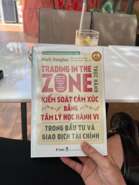 Dành cho những trader bắt đầu và có thể đồng hành cùng trader xuyên suốt sự nghiệp. Cuốn sách giúp trader giữ được phong độ chiến thắng và suy nghĩ mở về những thất bại (là 1 phần trong nghề).