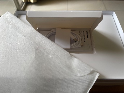 Tab A9 Plus mua về xài nhưng thực sự hơi hối hận, màn hình hơi tối, tốc độ 90Hz nhưng vẫn chậm như 60Hz, lúc sắp xếp app bên trong menu còn bị tình trạng giựt lag, rồi tự động điều chỉnh vị trí app nên thấy hơi khó chịu khi sử dụng. Rất mong Tiki cho mình được đổi/trả sản phẩm.