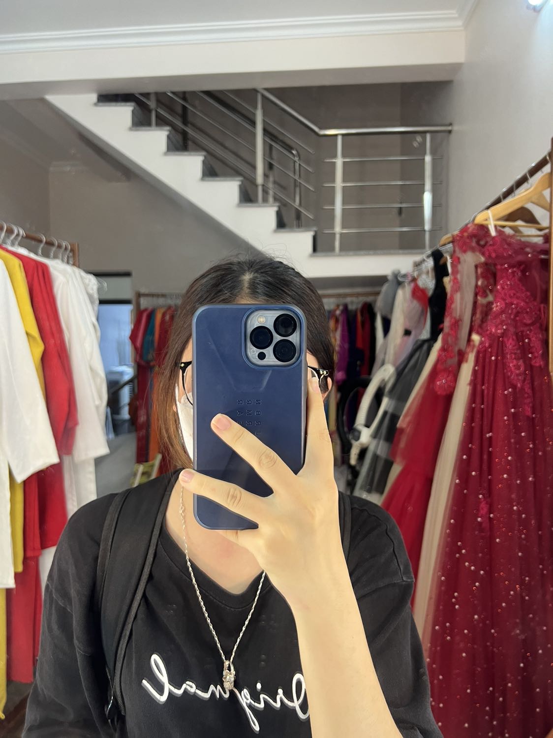 Sản phẩm ok, đẹp, chất lương nhưng mỗi tội hơi mắc