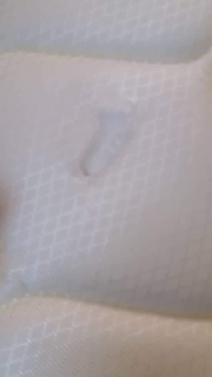 tiki vui lòng cho đổi lại hàng vì hàng khi giao bị thủng