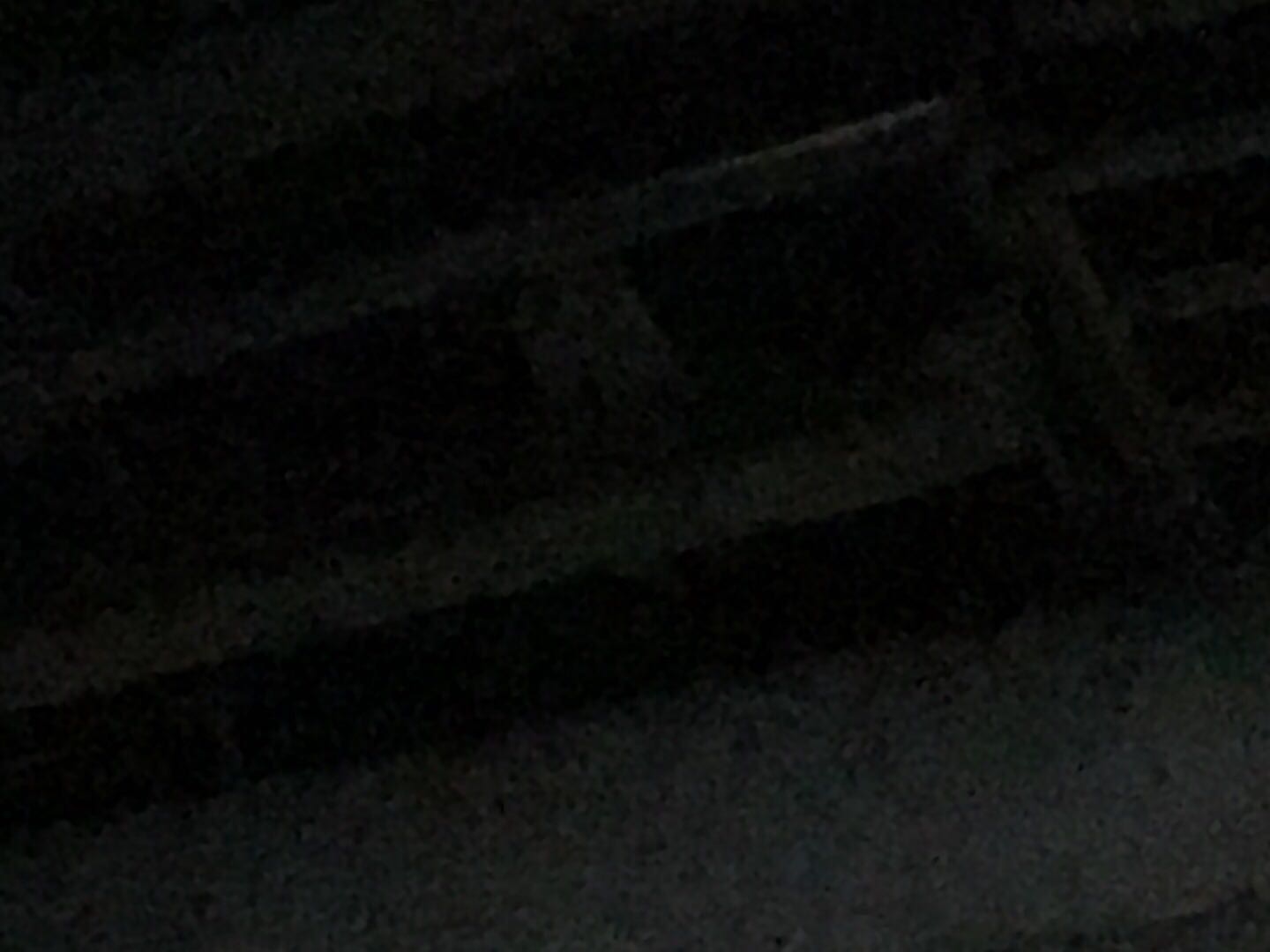 Sản phẩm OK mát,vải đẹp ,giao hàng nhanh,nhưng đóng gói hợp đựng hơi nhỏ so với cái quần làm cho tag hơi bị công,Mong shop khắc phục lại cho ổn định hơn