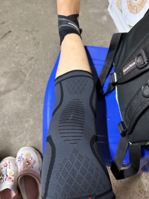 Giống với shop giới thiệu