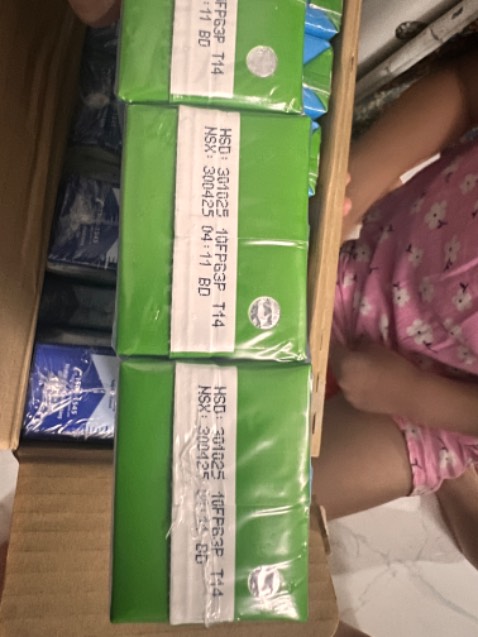 Sữa chính hãng, giao nhanh, date còn 2 tháng, đóng gói bọc nilon kỹ, gia ổn nhé tiki, hết lại đặt tiếp