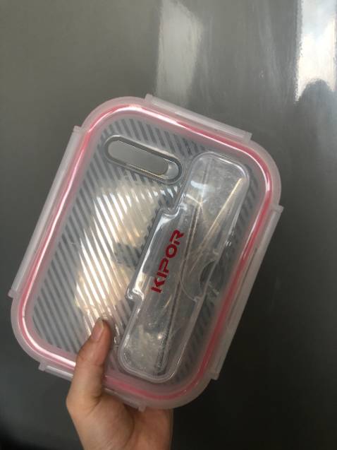 Hộp đẹp, rộng đựng được nhiều, chất lượng thủy tinh dày, cao cấp, giao hàng nhanh