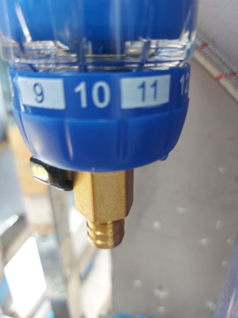 mình mới ráp nên giờ mới nhận xét, lối thoát nước thải của lọc đầu nguồn lại lớn hơn lối thoát nước thải của lọc UF1000 vì vậy gây khó cho người sử dụng khi lắp ráp phải mua 2 loại ống thoát nước thải, có đường kính khác nhau,
Vậy đề nghi tiki khuyến cáo nhà sản xuất lọc tổng đầu nguồn làm nhỏ lại cùng cỡ với lối thoát nước thải của UF 1000 cho tiện khi ráp.