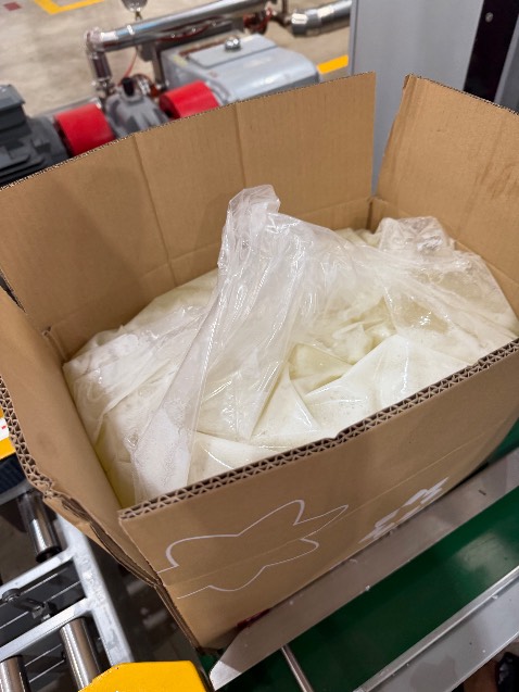 Rất tốt, mua cho con nên ko biết khi dùng có bị j ko nhưng khui hàng thấy đóng gói cẩn thận và nhìn đẹp mắt.