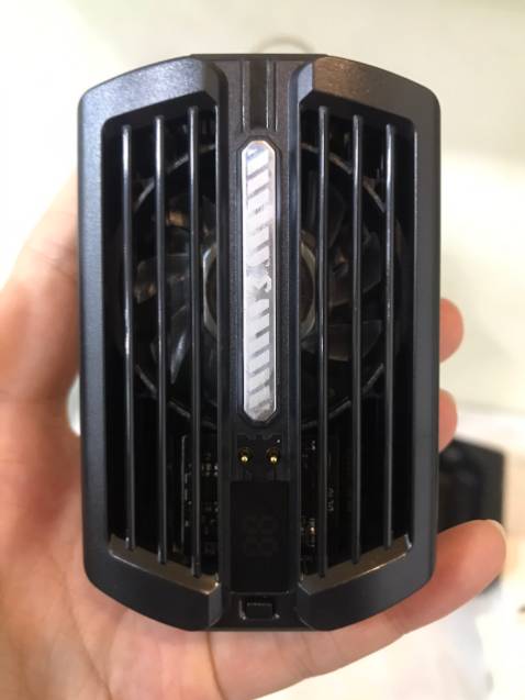 Tuyệt vời nha anh em, rất đáng mua, quạt giảm nhiệt nhanh, chơi mấy trận game cũng không nóng máy nha.