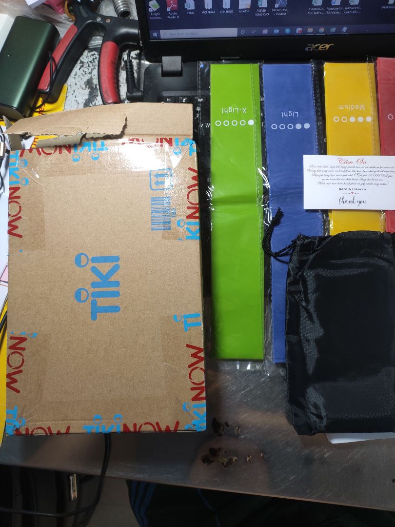 Vừa đặt tối thứ 4. sáng thứ 5 đã nhận. Giao hàng rất uy tín . Sản phẩm giống như quảng cáo. Mẫu mã đẹp nhìn rất thích.  Shop kèm thư cảm ơn rất dễ thương.  Hài lòng vì đã chọn đúng shop. ^^