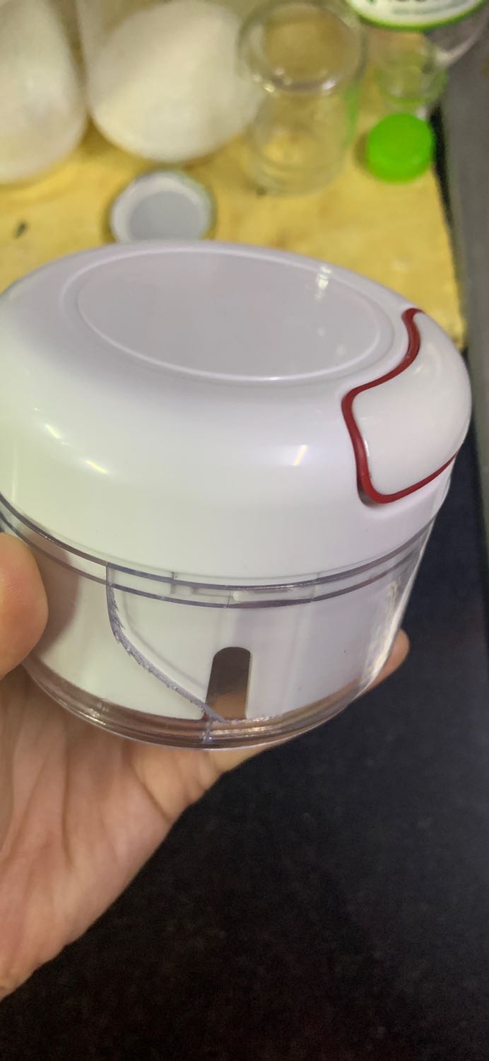 Mới khui ra đã bể cần đổi lại gấp .. bên giao hàng làm ăn kì quá