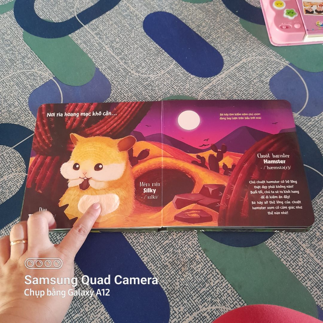 Tất cả đều tốt tiếc là hơi ít, số trang ít và bộ phận sờ chạm nhỏ.