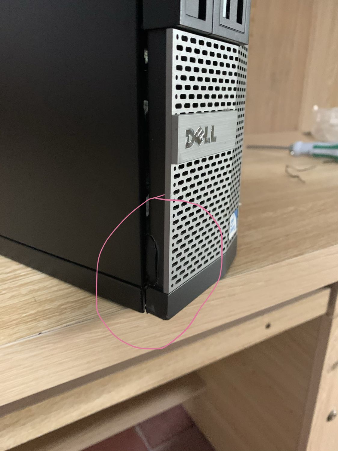 Hàng nhận vỡ hư hỏng, yêu cầu Tiki bồi thường chứ hàng mới mất tiền thế này thì không thể chấp nhận được