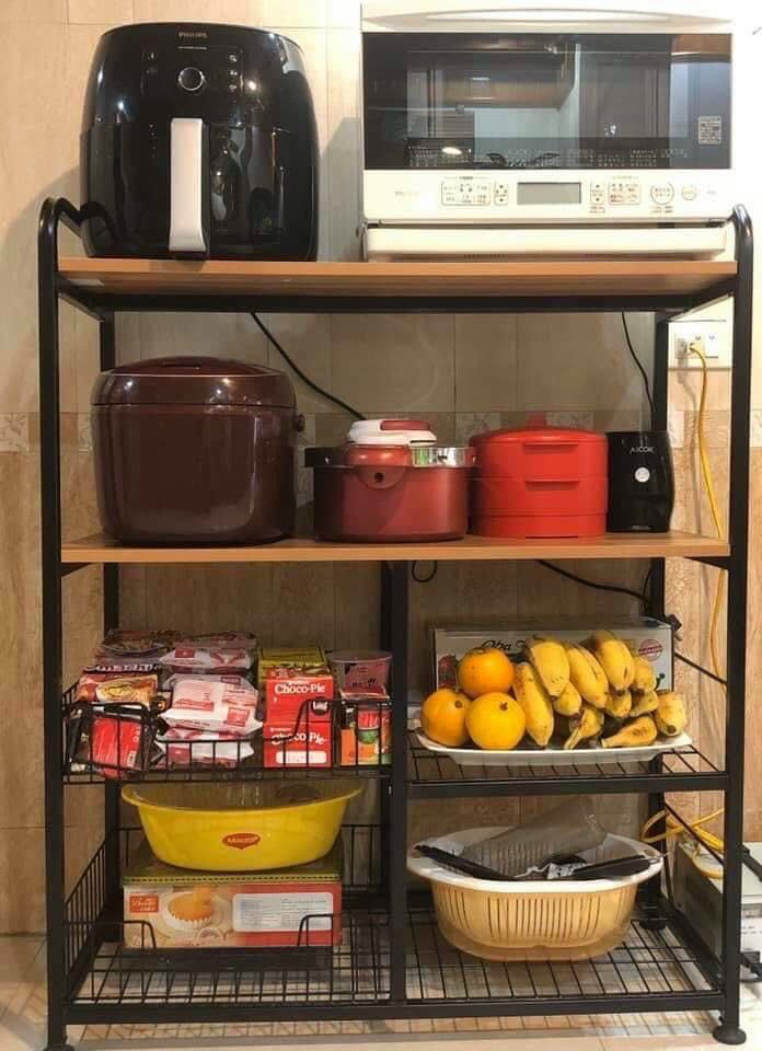 Kệ đúng là đa năng luôn nhaaaaa, sắp xếp được bao nhiêu là đồ
Shop giao hàng nhanh, bạn nhân viên giao lắp rất là nhiệt tình. 
Đi dạo một vòng quanh các shop thấy chỗ này ok nhất nên chọn mua, k ngờ hài lòng hơn mong đợi. Cho shop làm ăn uy tín 5 sao