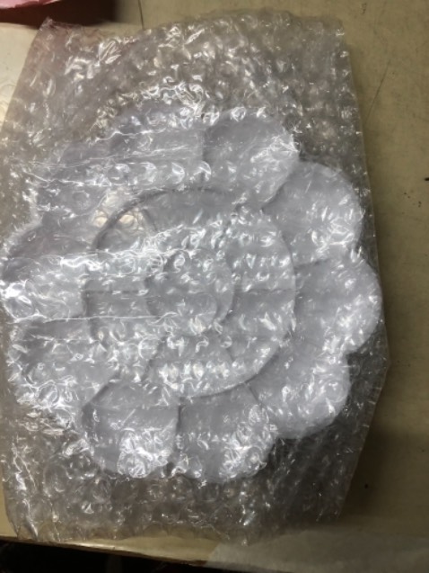 Mình chỉ đặt khay như hình trên app, là 12 ô, không ngờ lại được giao khay 18 ô. Dù sao vẫn cảm ơn shop đã giao hàng rất sớm và đóng gói kỹ.