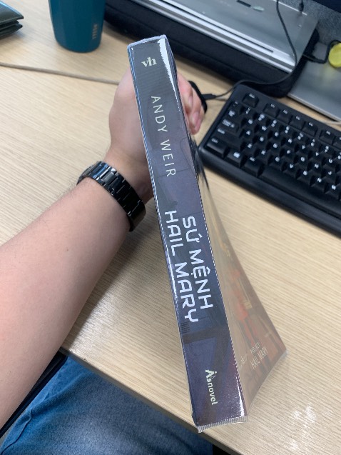 Sách đẹp đóng gói gọn, tiki 2h siêu tốc