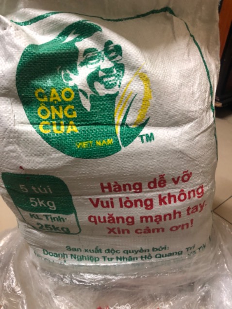 Gạo rất ngon, dẻo và thơm, check mã vạch đúng hàng chính hãng ST25 ông Cua. Shop đóng gói cẩn thận, giao hàng nhanh .