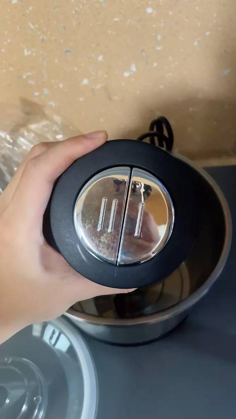 Sản phẩm y như ảnh cối xay cầm chắc tay xay nhuyễn đồ ăn lắm nha