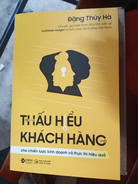 Mới nhận sách chưa đọc nên chưa đánh giá đc nội dung. Tiki giao hàng đúng hẹn, đóng gói cẩn thận