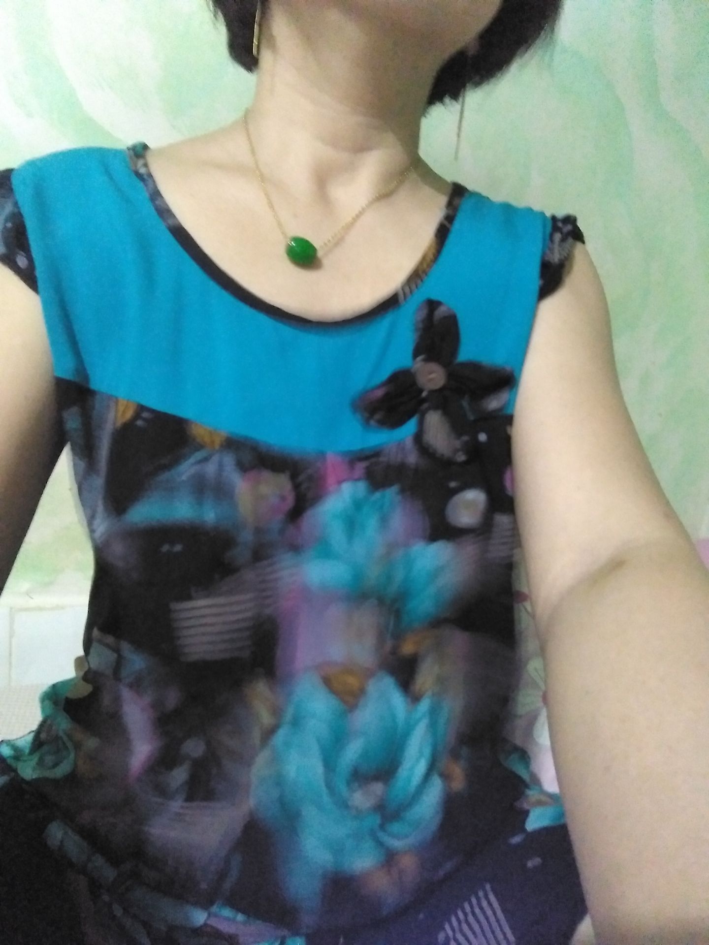 Đồ đẹp,nhưng không có quần dài rất tiếc.mình mong shop bán quần dài. Đồ đẹp,nhưng không có quần dài rất tiếc.mình mong shop bán quần dài.