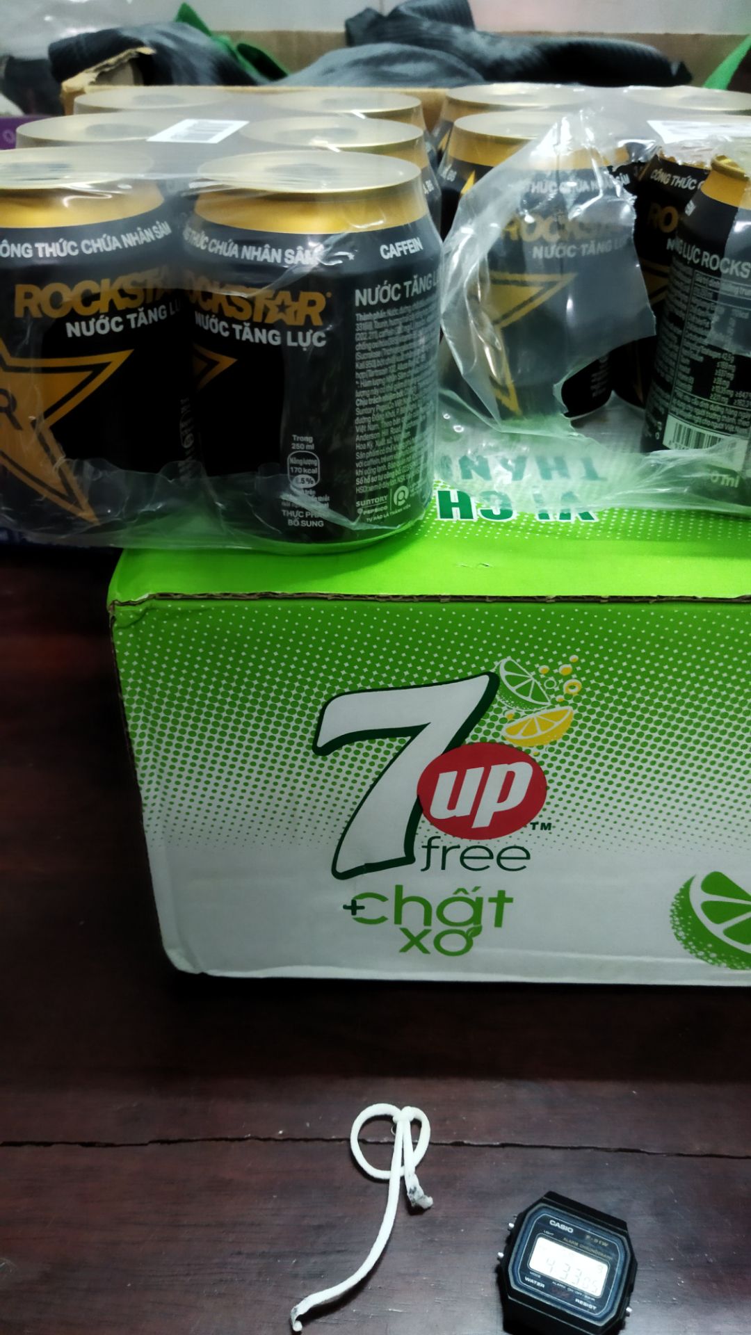 vị uống giống bò húc nhưng dễ uống hơn, không ngọt gắt. hạn sử dụng dài. giá mua khi có khuyến mãi nên rất rẻ. tiki giao hàng nhanh, đóng gói cẩn thận. mong chờ đợt siêu sale tiếp theo của tiki.