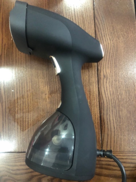 Giao không đúng hàng đặt,đặt  hàng màu tím nhưng giao màu đen