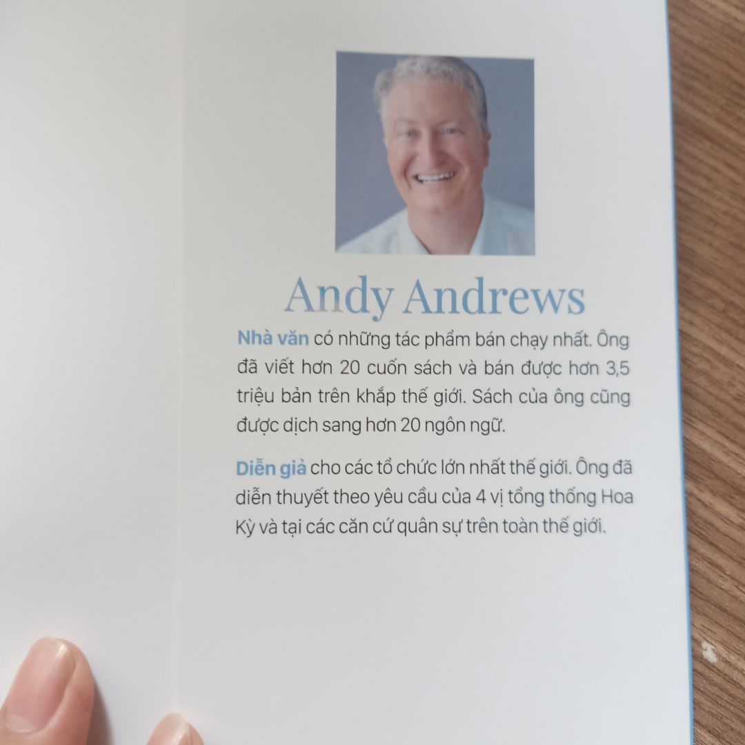một quyển sách ngắn gọn - súc tích. 
1 hành động nhỏ hôm nay sẽ ảnh hưởng đến tương lai và vô lượng kiếp nữa.