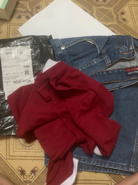 Áo khoác nhưng gói áo quần rác... shop ***