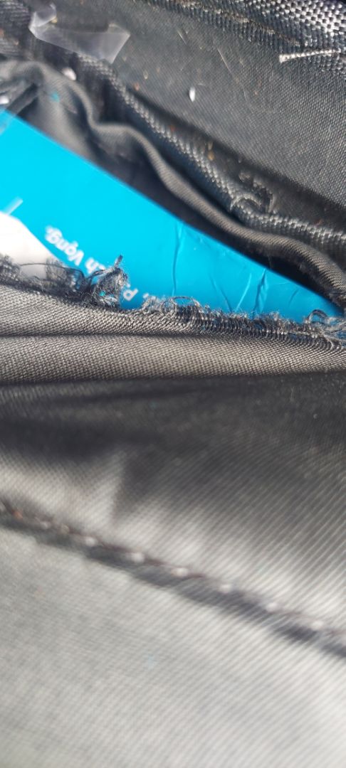 khá tệ khi mời sài bên trong đã rách ntn