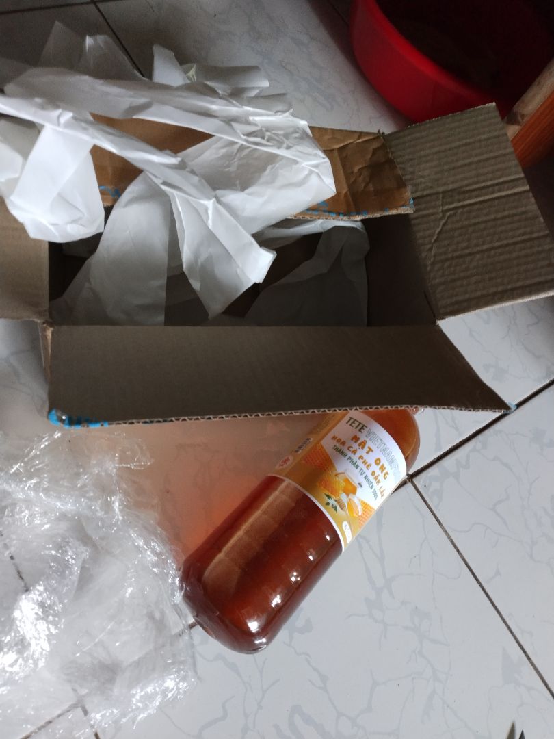 hàng giao nhanh,đóng gói rất kỹ lưỡng, nhận hàng xong hàng còn nguyên vẹn, nhân viên giao hàng tận nơi, hàng mẫu mã tốt. chất lượng  cũng tốt, shop lịch sự có thư cảm ơn